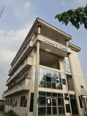 20bdrm Block of Flats in Adeniyi Jones for sale