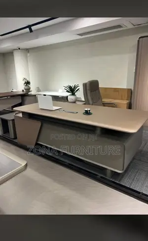 High Quality Foreign Design Executive Office Table Wireless Charger