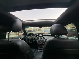 Mercedes-Benz GLA 250 2017 Black