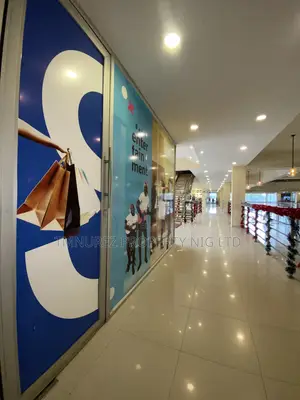 Shop Showroom for Rent at Chevron