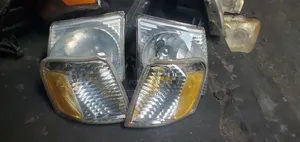 Headlights and Pointer Ford Exporler 2002 Model Sets