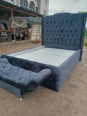 Quality Bedframe 4.5x6ft With the Footrest