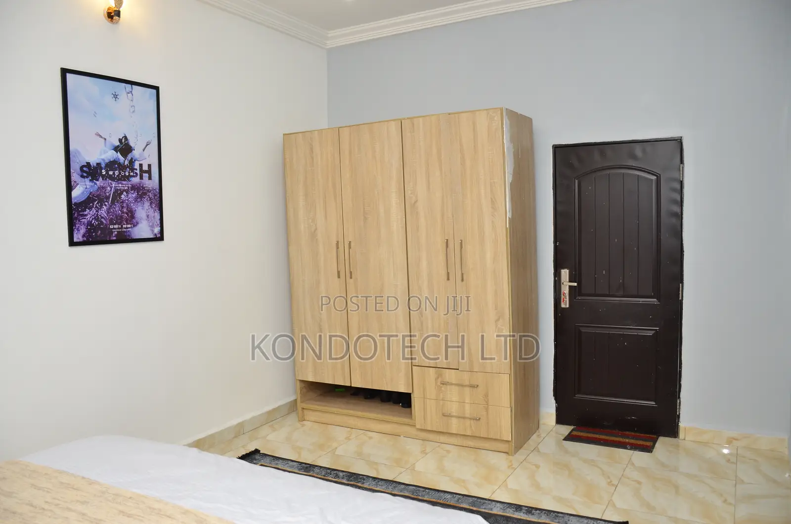 Single Room, Shared Apartment