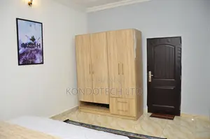 Single Room, Shared Apartment