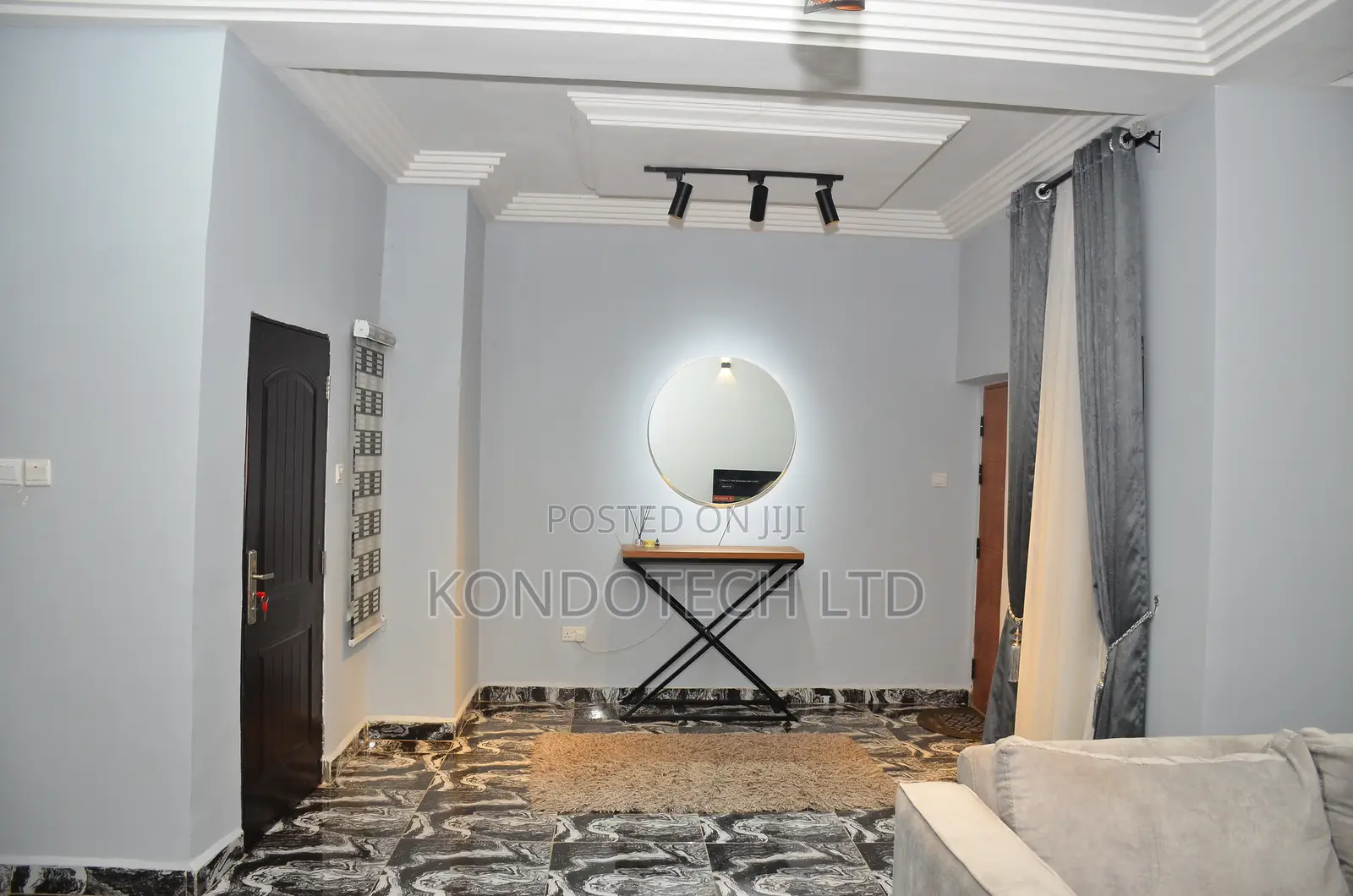 Single Room, Shared Apartment