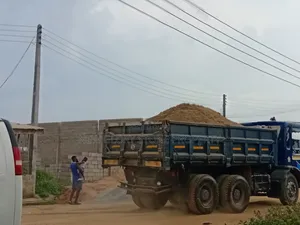 20 Tons of Granite and Sharp Sand