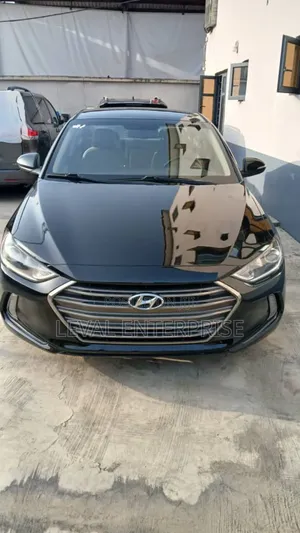 Hyundai Elantra Limited Sedan FWD (2.0L 4cyl 6A) 2017 Black
