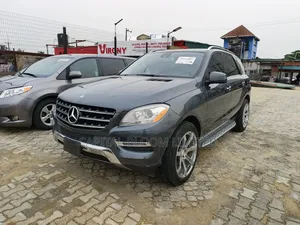 Mercedes-Benz M Class ML350 4MATIC 4dr SUV AWD (3.5L 6cyl 7A) 2014 Gray