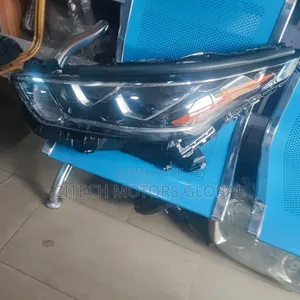 Left Side Head Light Highlander 2021 Sports