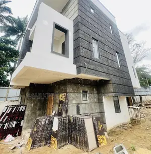 5bdrm Duplex in Omole Phase 2 Lagos for sale