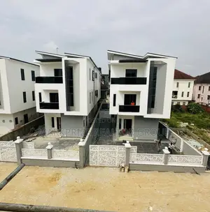 5bdrm Duplex in Ikeja Gra Lagos for sale