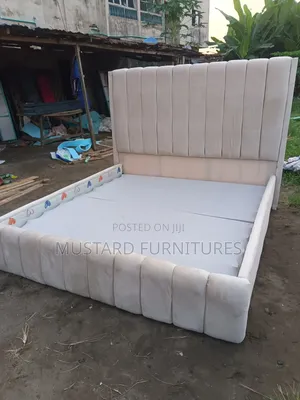 Quality 6x6ft Padded Bedframe