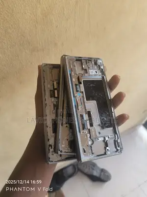 Tecno Vfold 1 (Ad10) Screen
