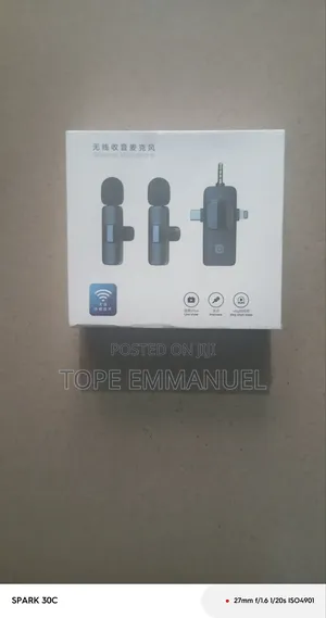 Wireless Lavalier Microphone Set