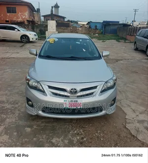 Toyota Corolla 2011 Silver