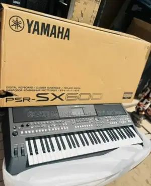 Original Yamaha Keyboard PRS Sx 600