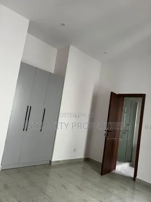 5bdrm Duplex in Ikeja, Adeniyi Jones for rent