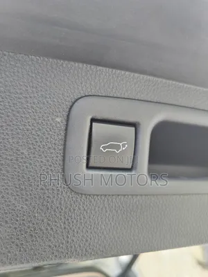 Toyota Highlander XLE 2021 Silver