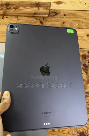 Apple iPad Pro 13 (2024) 1 TB Black