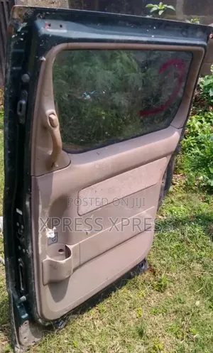 Complete 2000 Model Sienna Rear Right Door
