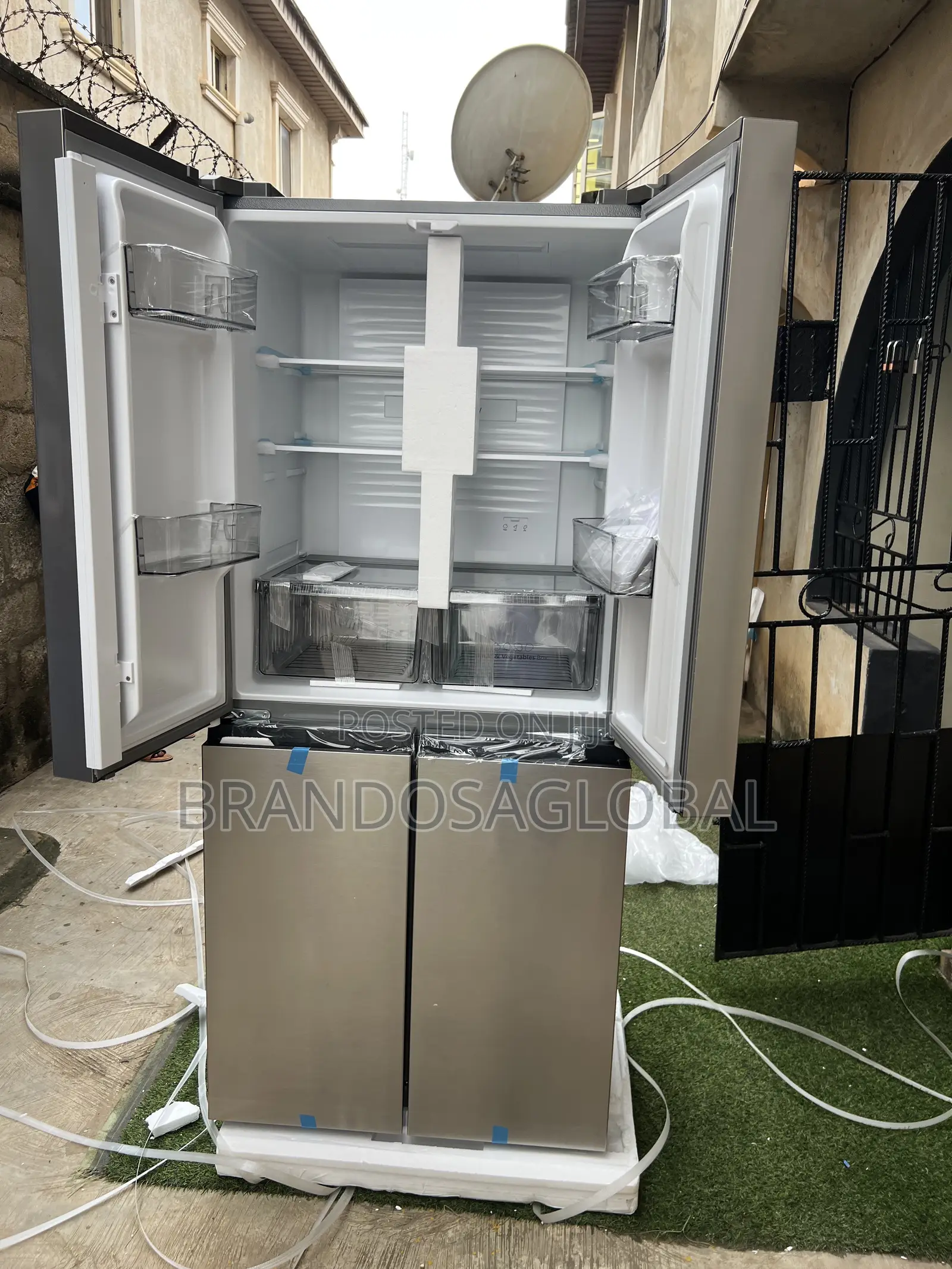 Hisense 392l Side by Side Refrigerator Smooth Operation