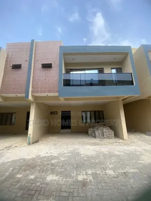 4bdrm Townhouse/Terrace in Sangotedo, Lekki for sale