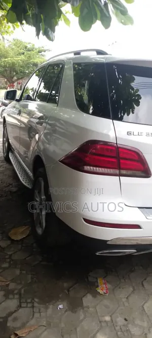 Mercedes-Benz GLE-Class 2017 White