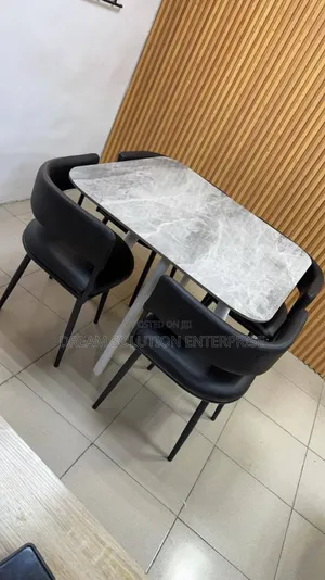 Mini Squared Dining Table With Chairs