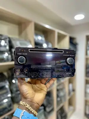 2013-15 Toyota Hilux Factory Stereo