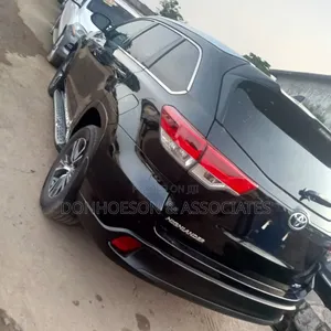 Toyota Highlander 2016 Black