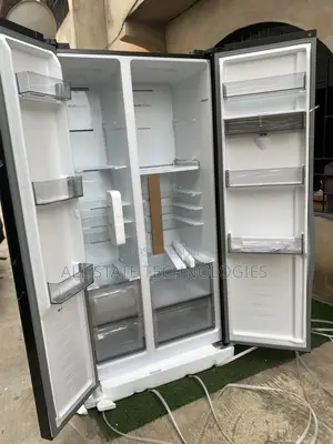Hisense Ref 5p558nmsg Side-by-Side Fridge Freezer