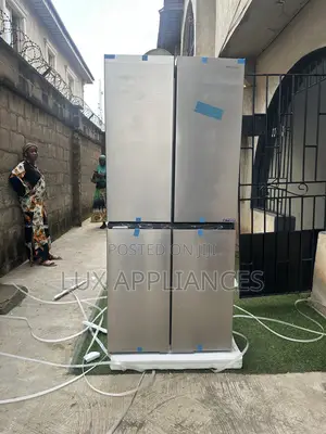 Brand New Hisense Side-by-Side Refrigerator – Built to Last