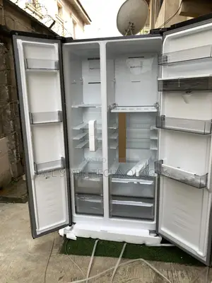 Hisense 529 Liter Refrigerator Side by Side Layout