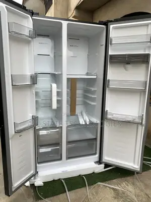 Hisense 529 Liters Side by Side Cooling System