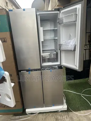 Clean Reliable Hisense Side-by-Side Refrigerator
