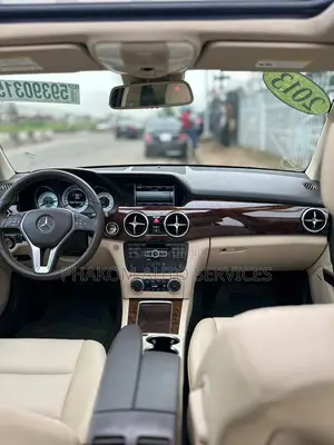 Mercedes-Benz GLK-Class 350 4MATIC 2013 Maroon