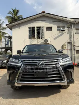 Lexus LX 570 AWD 2016 Black