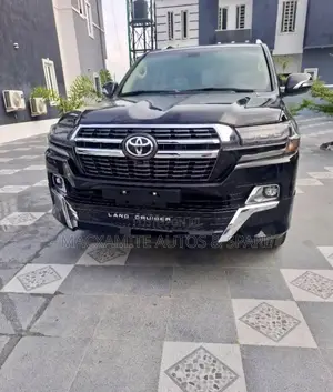 Toyota Land Cruiser 4.0 V6 GXR 2019 Black