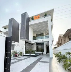 5bdrm Apartment in Ikota Lekki Lagos for sale