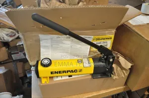 Enerpac P142 Two Speed Lightweight Hydraulic Hand Pump