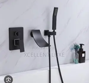 Conduit Bath Mixer Tap And Movable Hand Shower  Brass Engine