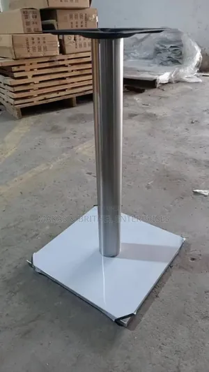 Silver Color Of Table Leg For Restaurants