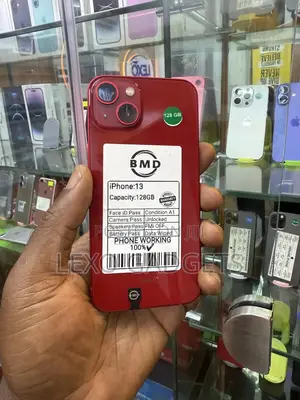 Apple iPhone 13 128 GB Red