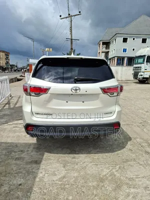 Toyota Highlander Limited 4dr SUV (3.5L 6cyl 6A) 2014 White