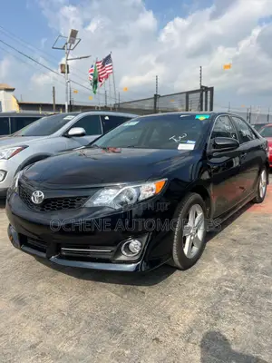 Toyota Camry SE 4dr Sedan (2.5L 4cyl 6A) 2014 Black