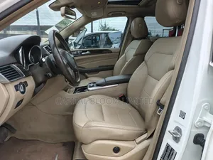 Mercedes-Benz M Class ML350 4dr SUV (3.5L 6cyl 7A) 2015 White
