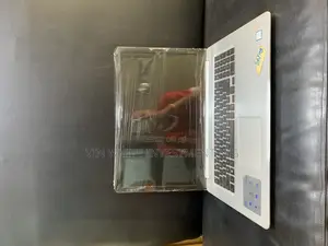 Laptop Dell Inspiron 17 5000 8GB Intel Core I5 HDD 1T