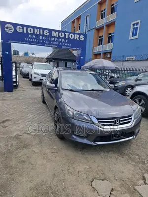 Honda Accord Touring 4dr Sedan FWD (3.5L 6cyl 6A) 2013 Gray