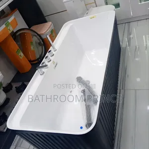 Freestand Black And White Acrylic Bathtub