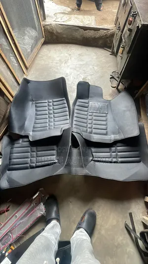 Corolla 2008-2013 Leather Floor Mat (Black)